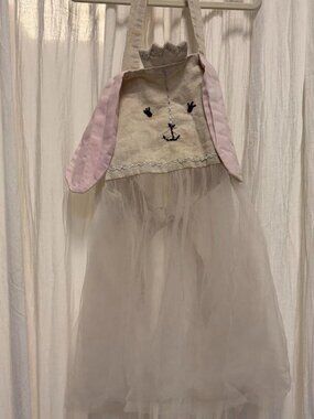 Pottery Barn Kids Princess Bunny Play bib/apron